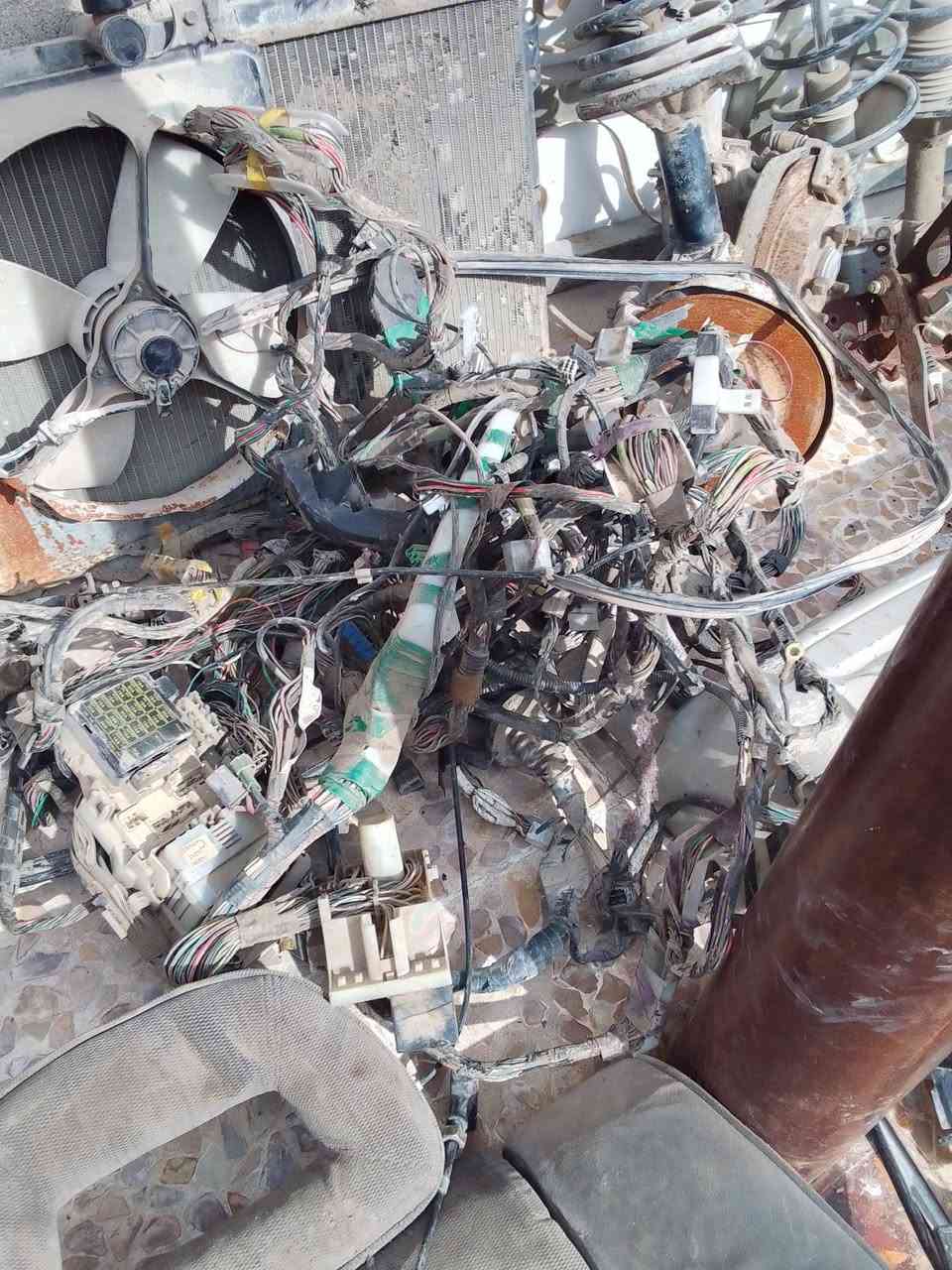 غراض مازدا 626ستيشن عنوان موصل الايمن للتواصل على الارقام فقط ***********كورك /***********اسيا
