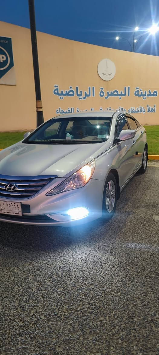 السلام عليكم 
للبيع فقط 
هونداي سوناتا وارد كوري ما مكفول من الصبغ 
ولاكن مكفولة من الصبغ العام والضربة 
مديل 2014 
مكينة 2000 دوش
سيارة ما شاء الله جاهزة 
مكينة كير تبريد تخم تاير 
سنوية نافذة لغاية 2028
رقم بصرة 
راعيها بصرة 
مكان السيارة البصرة 
رقم الهاتف 
***********
*********** البصرة, العراق
