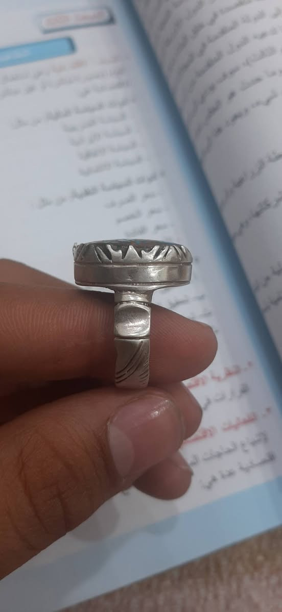 خاتم من الفيروز النيشابوري (العنكبوتي) صياغة يدوية ثقيلة فضه (925) صياغة النجف السعر (50)


**إذا كنت صاحب هذا الإعلان وتريد حذفه لأي سبب، رجاءا أرسل رسالة إلى الدعم الفني**