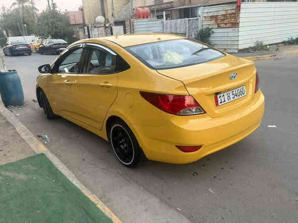 السلام عليكم اكسنت خليجي موديل 2015 المشر بل صوره اثر طخات السياره صبغه جديده اي نقص مابيها خير من الله مكينه ١٦٠٠ جي تي سعر 87 بيها مجال بصيط رقم *********** او***********
