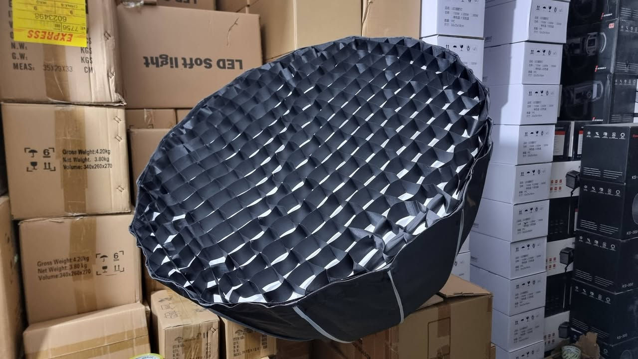 سوفت بوكس قياس 90 دبل دفيوزر مع الاكرد و حقيبة 
السعر 60 الف جديد  متوفر توصيل


**إذا كنت صاحب هذا الإعلان وتريد حذفه لأي سبب، رجاءا أرسل رسالة إلى الدعم الفني**