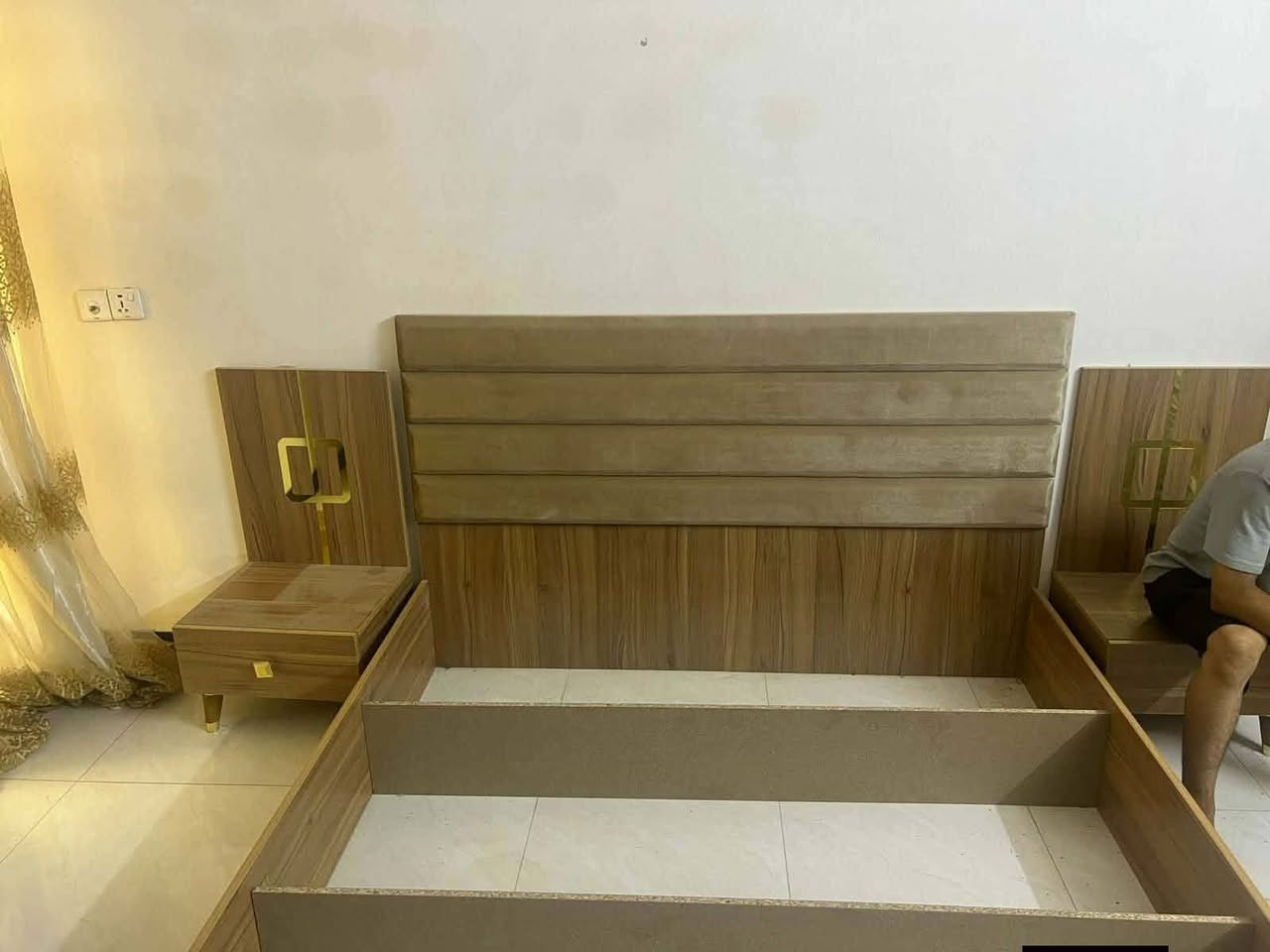 غرفه جديده ممستعمله ب350 الف 
وياها ميز مرايا وطابوريه


**إذا كنت صاحب هذا الإعلان وتريد حذفه لأي سبب، رجاءا أرسل رسالة إلى الدعم الفني**