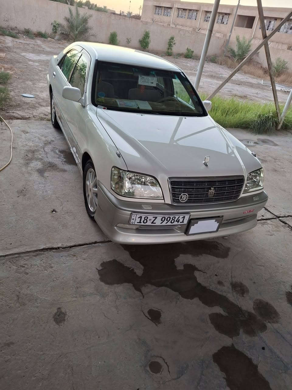 تويوتا كراون 2003 شاصي 171 تسجيل جديد قرار 48 
رقم بابل انكليزي بأسمي 
D4 الزغير 
٣ دكم 
كرستال اصل 
كشنات ٤ كهرباء 
السعر 160 $
بابل _ الحمزة الغربي 
***********
