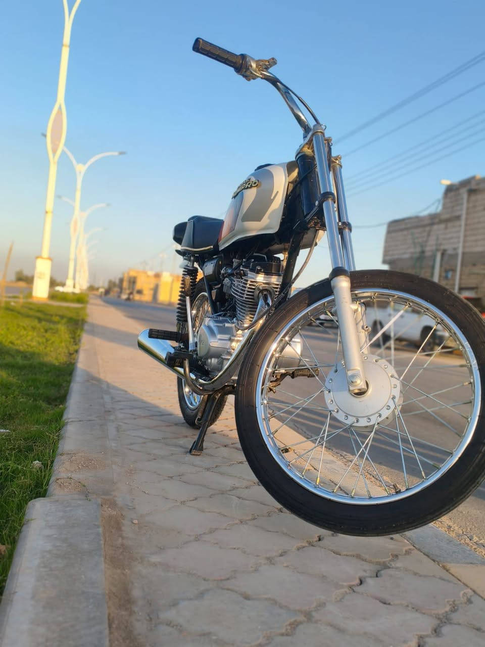 دراجه للبيع كلك دراجه نضيفه كلش محرك ما مفتوح تعمير جديد سعر 625 وبيه مجال للشراي  مكاني ناصرية مركز  راسلني خاص 🫵


**إذا كنت صاحب هذا الإعلان وتريد حذفه لأي سبب، رجاءا أرسل رسالة إلى الدعم الفني**