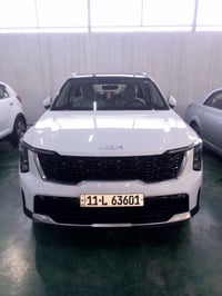 سورنتو ٢٠٢٤ • فئة 4X • مقاعد جلد