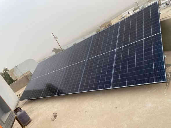 الموقع: الزوية
منظومة منزلية
حجم المنظومة =32نهاري&30ليلي
مكونات المنظومة -=
🔸 2بطارية ليثيوم 15 كيلو شركة gogo power 
                    ضمان خمس سنوات 
🔸 16 لوح شمسي  بقدرة 620 واط شركة ميدل بور 
                    ضمان عشر سنوات 
🔸 انڤيرتر  شركة Medal power حجم11كيلو      ضمان سنه واحده 

مع الربط والتنصيب وملحقاتها كاملة باجود انواع الحديد المغلون المضاد للماء والرطوبة وسراكت وجوزات ووايرات نحاس اردنية اصلية 

للحجز والاستفسار الاتصال بنا: ‏‪***********‬‏
او زيارة موقع الشركة في: الشرقاط - اسديرة عليا
