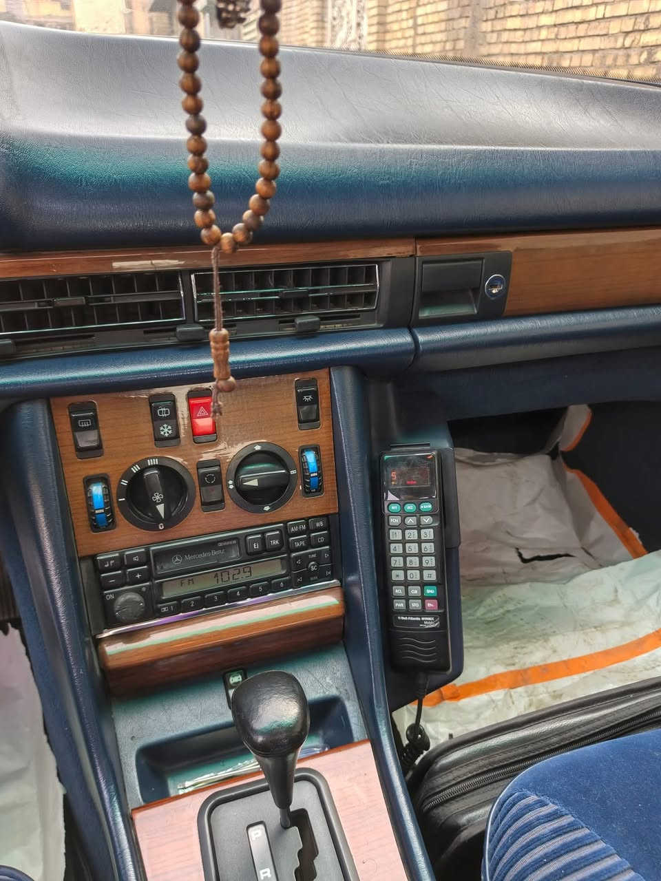 السلام عليكم مرسيدس جامبو موديل٩٠ فول مواصفات سلايت روف هوك خلفي بلاد موبايل بلاد بردات خلفية سچچ نوزلات جديدة حدادية جديدة مكينة وكير جدد بدون ضربة وقطرة خياس مابيها أربعة جام كهرباء باب قصير محرك٦ بلادي٣٠٠ كشنات كهرباء السعر خاص الاستفسار ‭٠٧٨٢ ٤٩٢ ٦٣٣٧‬
