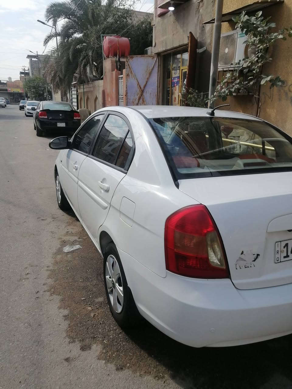 سلام عليكم
للبيع فقط اكسنت مديل 2011 سنوي مجدده 28  رقم جديد تحويل ثاني يوم رقم بصره عنوان بصره 
مكينه كير حداديه تخم تاير كلها تمام جاهزه   ترايك وين ميعجبك  شاشه تاب كامره دواره كهربائياتها كلها شغاله
مكفوله ضربه تبدبل بيها صبغ قليل مكانات.... السعر 85ورقه
بيها مجال قليل بيع مستعجل  الشراي يتصل وبالخدمه *********** اتصال او واتساب  عنوان بصره القبله حي القائم
