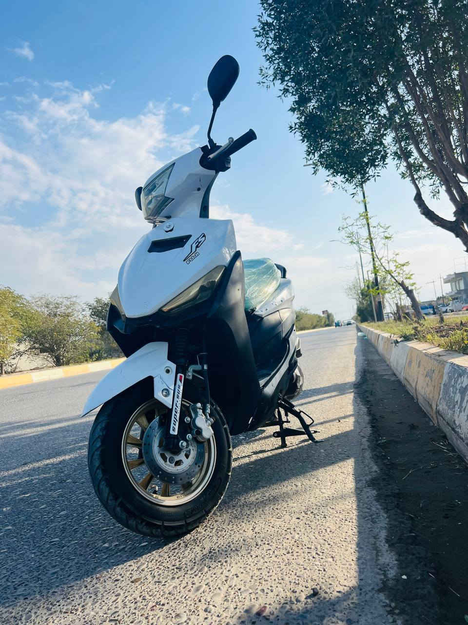 دراجه ماكس حديث 2021
شغاله مكفوله مكينه ماكس عدله ياباني سبانه مواصلتها شرط يدك ١٢٠ وجيب فيتر وياك وافحص
♦️كهربائيات اشاير لايتات زنون قوي بك لايت لد استانات كهرباء عداد إلكتروني ويل كب نجمه بلادي حساس ابريك خلفي وامامي شغالات 
♦️شغاله شرط نكره سلف  
♦️بريكات امامي هايدروليك 
♦️بريكات خلفي دسكات
♦️كفرات اصليه البلادي مالتها  
♦️دراجه فووول شغل واطلع وين متريد 
♦️دواسه رجل

السعر 350 بيه مجال بسيط

((الموقع صلاح الدين ناحيه الاسحاقي مركز ناحيه ))
للاتصال علرقم
***********
