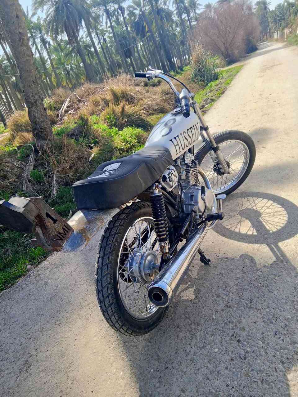 سلام عليكم نامه حربي للبيع دراجه نضيفه خير من الله شلعه ومعدل بدل بيها بس والفات مكاني جسر ديالى لغديم تويثه السعر 625 وبيهه مجال مستعجل عل بيعتهه *********** هذه رقمي بيه وتساب
