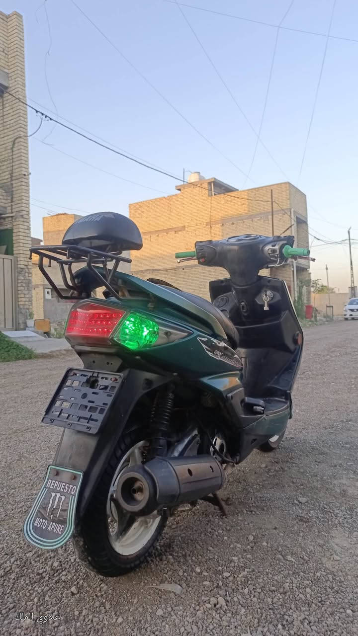 سلام عليكم
سكنس فحل 
دراجه كلش جديده
مكينه مكفول 
كفرات اصلي
زواج تايرات جدد جلاتين
يدات بريك رياضي Ncy
وفج وصينيه رياضي Ncy
طلاعات شغالات 
كهربائيات كلها شغاله
بيها تجوه بلاديه
قبق فلاوين رياضي
بك لايت سموك
سعرها 650وبيها مجال
مكان بغداد الغزاليه
***********
***********
