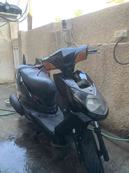 السلام عليكم 
سكنس فحل نوزل قبق نفخ ياباني دراجه مفوله مناقصها اي شي كفراتها كلها موجوده مكينه شلعه ومعدل شرط
 السعر 700 
مكاني بغداد حي الجامعة 
رقمي ***********
