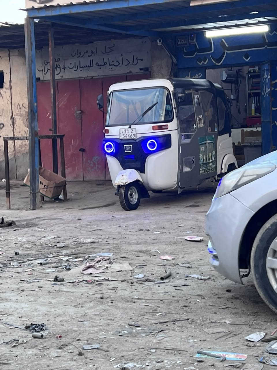 سلام عليكم تكتك موديل 22شهر 8 تكتك نضيفه ما معمره دوس سعر 8750/***********
