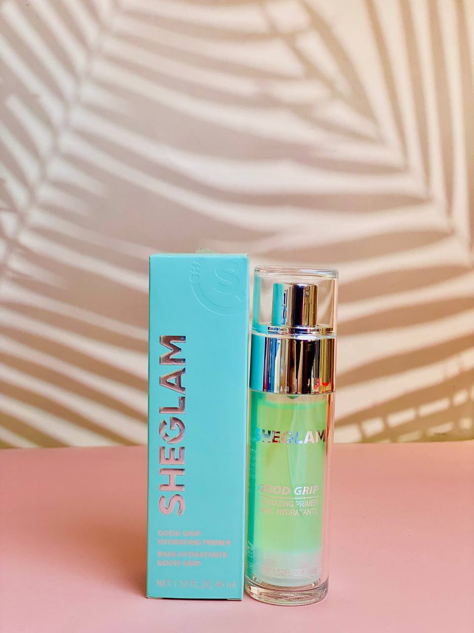 🫧 SHEGLAM  PRIMER original 💯👌
🫧 برايمر الترطيب الفائق لتثبيت المكياج من شيجلام😍

... هذا البرايمر الجلي خالٍ من الزيوت والسيليكون، مصمم لضمان بشرة ناعمة ومتألقة تدوم طوال اليوم. احصلي على مظهر مكياج مثالي وثابت بكل سهولة 😍

... جل خفيف 
... تركيبة خالية من الزيوت والسيليكون 
... ملمس حريري 
... ثبات فائق 
... مناسب لجميع أنواع البشرة


**إذا كنت صاحب هذا الإعلان وتريد حذفه لأي سبب، رجاءا أرسل رسالة إلى الدعم الفني**