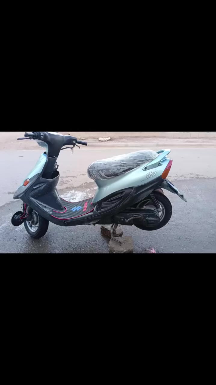 ياماها ٩
ما مفتوح بلاد الدراجه كلها مكفوله من الزلخ بس الكفر الكدام بيه فطر زغير دراجه ناعمه كهربائيات كلها شغاله تشتغل نكره السعر ٥٥٠ ويا الهورن وبخدمت الشراي الرقم
***********
 ابو رمانه
