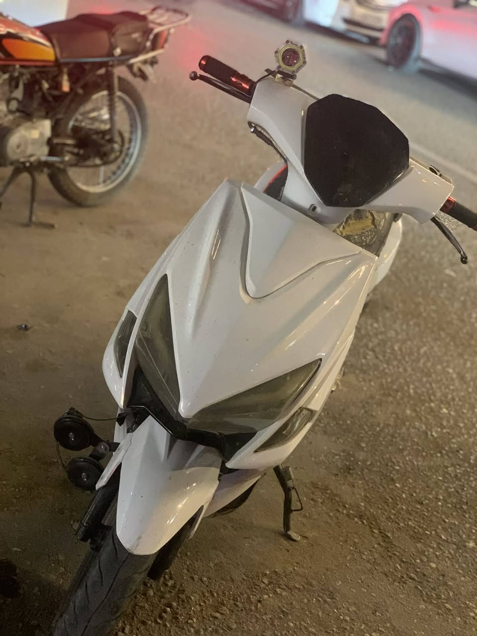 السلام عليكم اف اس 23 محرك بوليسي دراجه كامله كهربائيات نكره سلف كلشي شغال بيها لايت هورن هذا رقمي و موجود فيس ***********
