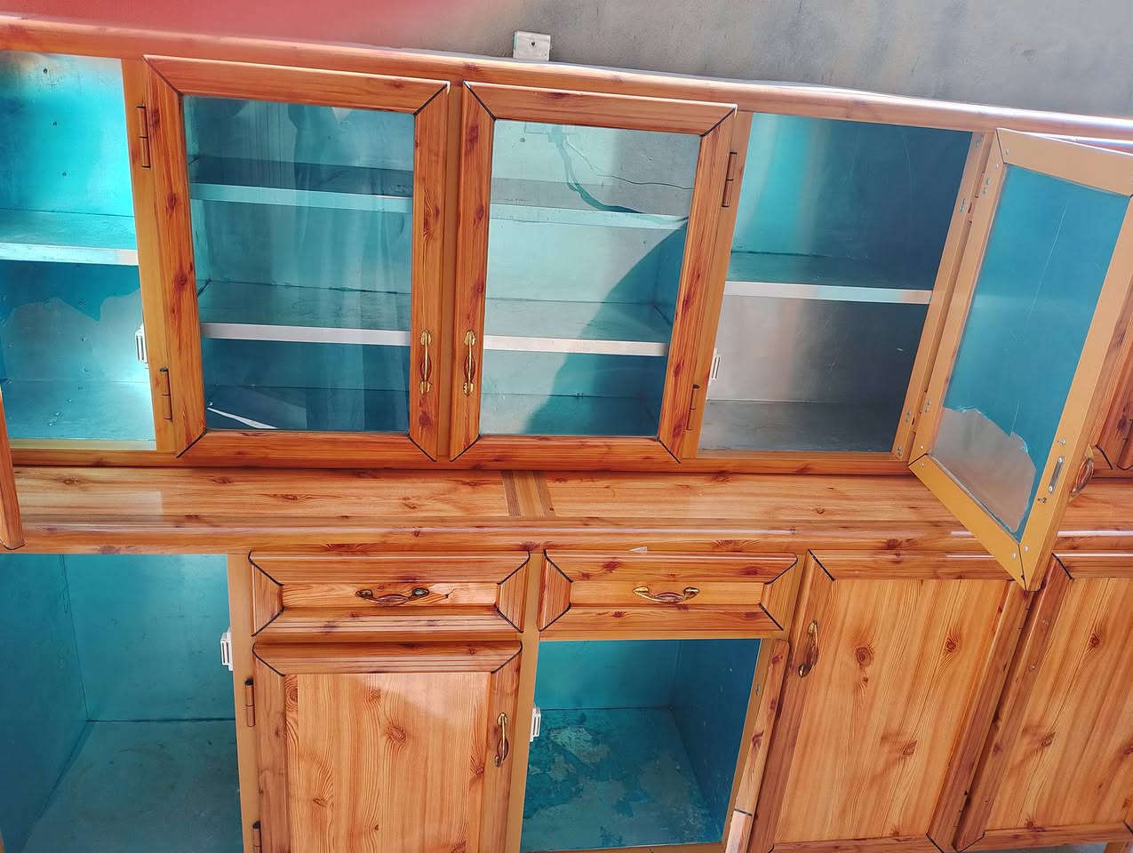 كاونتر مترين+ ملحق نظيف جدا للبيع السعر 225 للاتصال ***********
