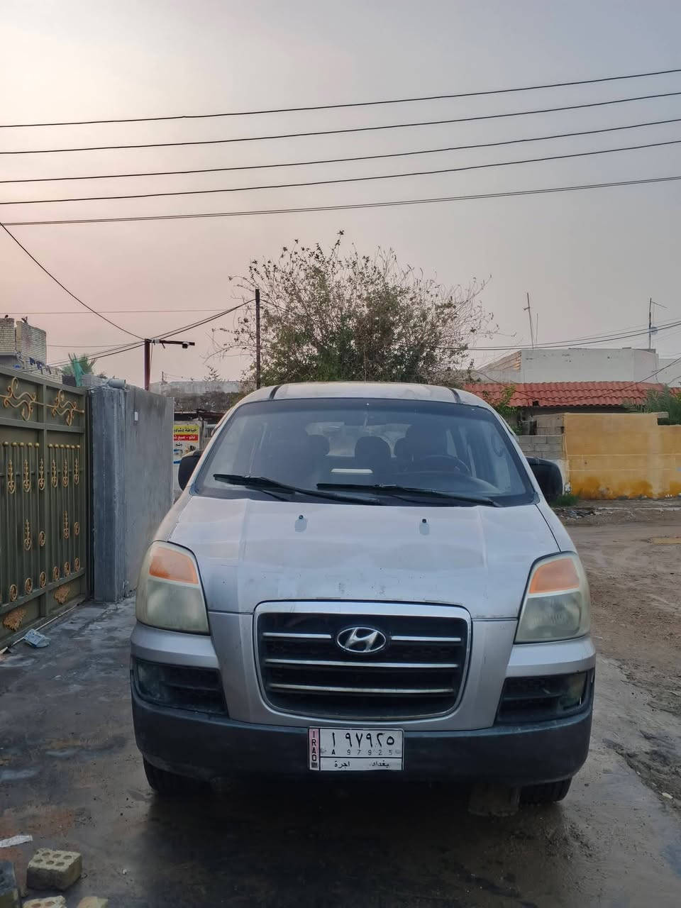 للبيع ستاركس  بالسنوية 2004 بس هية 2007
بأسمي رقم الماني مشروع وطني تحويل ثاني يوم

السيارة بلاديه ما مصبوغه شواصي منگدات وعمرتهن بليت مال سكانيا باجات شغل مضبوط

بيها طخات موضحه بالصور

گير ومحرك جدد 

سوبر جديد

تخم تايرات كلهن جدد

باتري جديد

كهربائيات كله شغال

سنتر لوك شغال 

السيارة 11 راكب

السيارة حلوة ومال خبزه بيها خط مشتل عبيدي بس يتفعل 

مكان السيارة بغداد جسر ديالى قرب مجمع بسمايا السكني 
السعر رايدها ب 65 وبيها مجال بسيط 

*********** أثير 
***********أسيا +واتس اب
