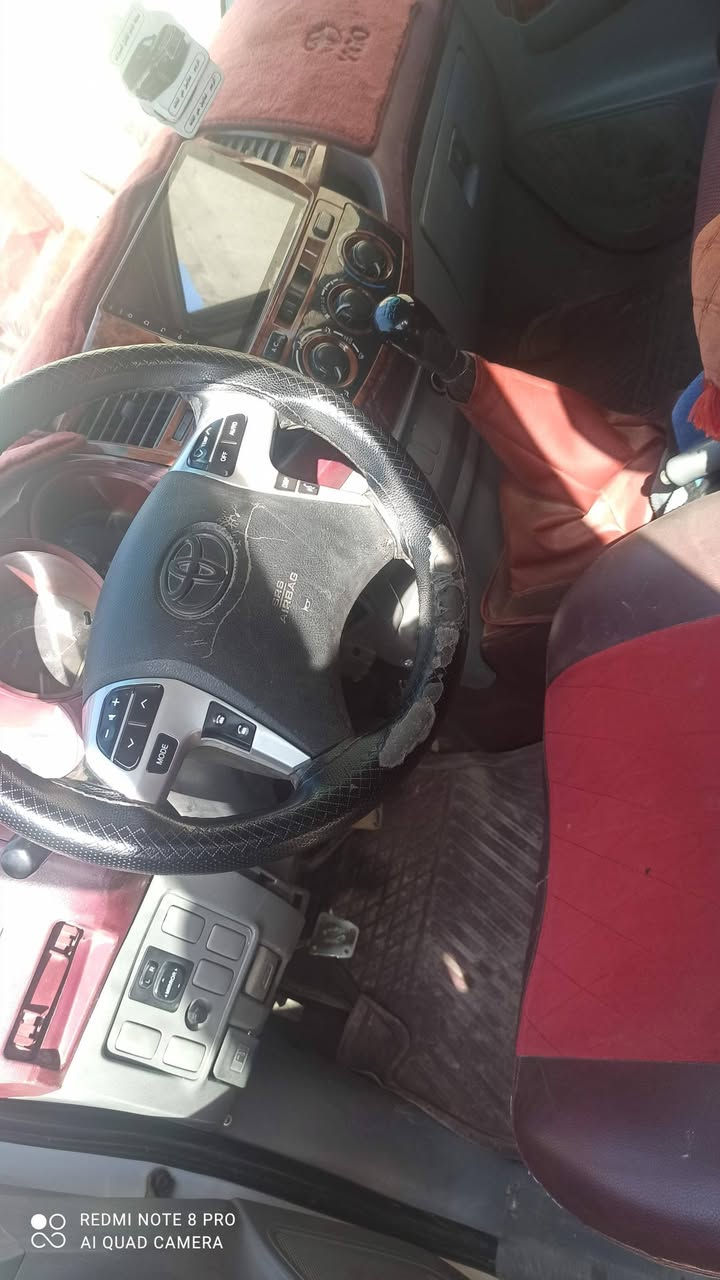 السلام عليكم سياره للبيع تويوتا 2006/شاصي 19/ بيه مكدمه ضربه رقم بصره سعر 100وبيه مجال قليل ***********
