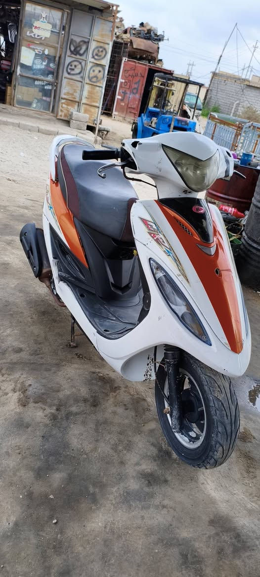 سلام عليكم
دراجه جي فور  كامله ختم واحد شرط جاهزه بس مكينه توه ضعفت  بس شغله سعره 400وبيه مجال لطيبن اني خادم مكلف بنشر هاذه رقم صاحب الدراجه *********** مكاني فضليه ال محينه
