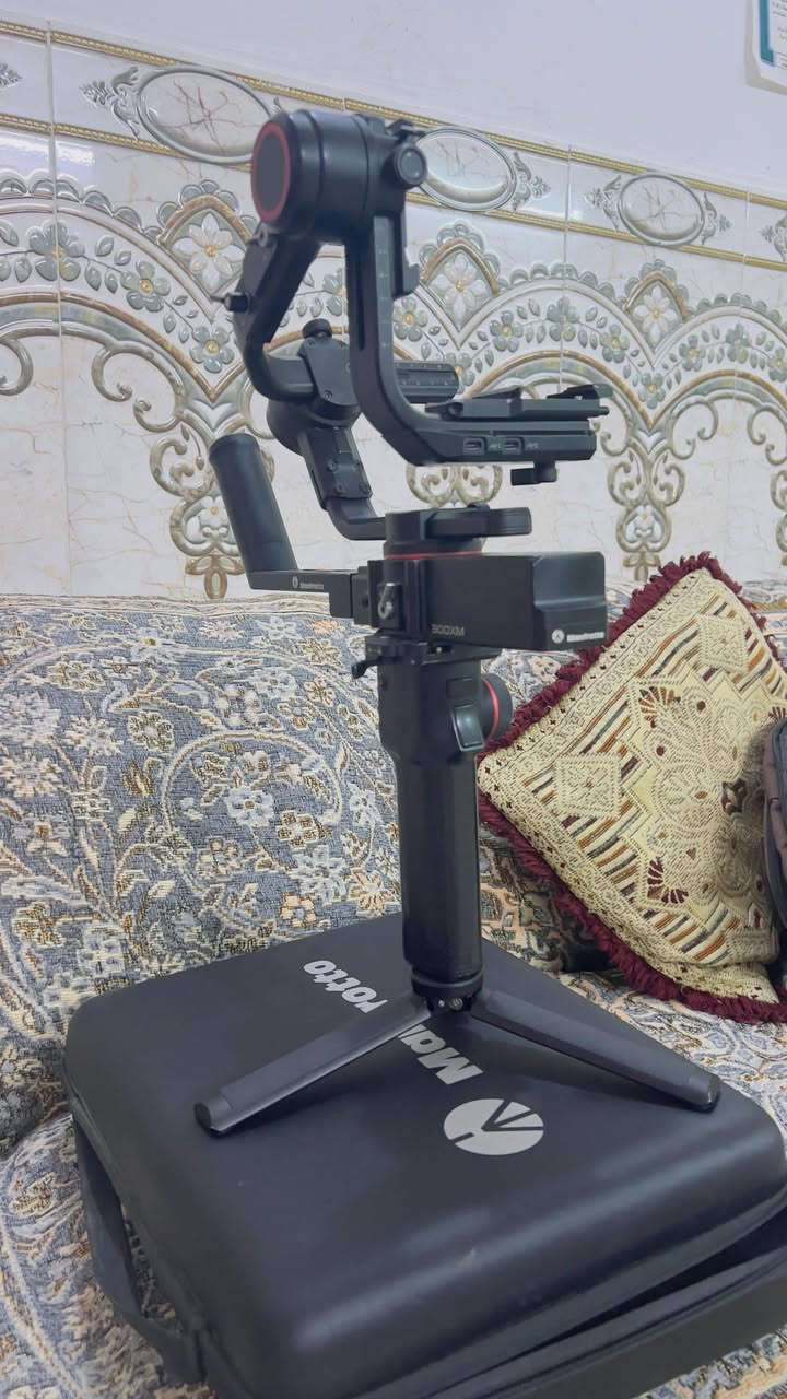 رونن مان فوت للبيع السعر 300 وبي مجال الاتصال على رقم ***********
