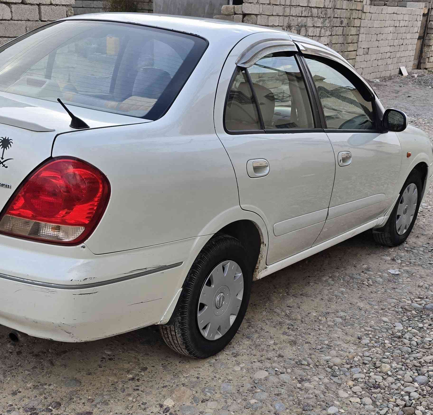 السلام عليكم
سني ياباني موديل ٢٠٠٩ اصل 
محرك اسود ١٦٠٠ 
كير عادي 
رقم انبار 
سياره كير ومحرك بشرط 
تبريد شغال 
جام ٤ كهربائي 
سنتر لك 
داخل لونين 
دبل جكمجه 
تخم تاير 
حداديه 
ما ناقصها برغي 
ضرر جاملغ امام الايمن وبنيد فقط 
السعر ٨٧ وبيها مجال 
العنوان بيجي - الحجاج 
للتواصل على رقم 
*********** 
للبيع فقط لا مرواس ولا دين ولا وعده
