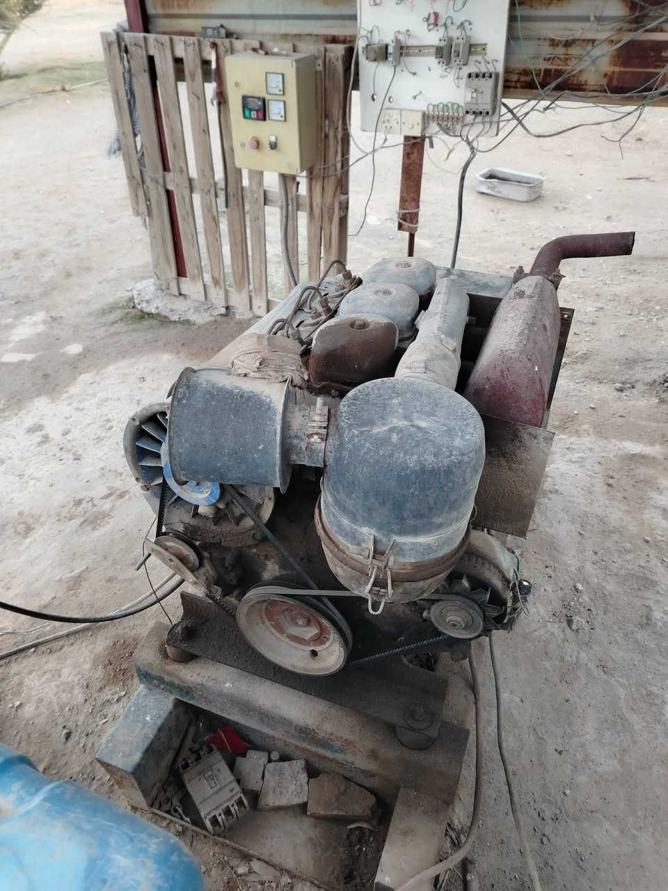 مولد الماني ابو الصاروخ 3 بستم مع جهاز اوتوماتيك للبيع السعر المطلوب 27 ورقة للاستفسار ***********/***********
