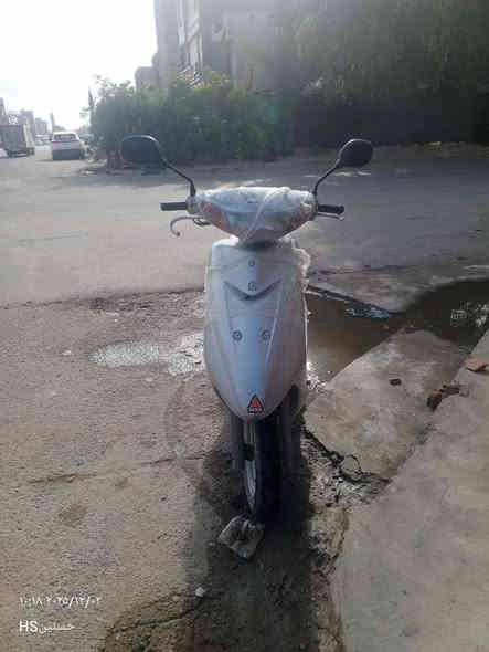 سلام عليكم عندي دراجه عصفوريه دراجه رمبا استلام شركه والله صارلي شهر من ماخذه اعتازيت واريد ابيعه منيفيس أوراقه كله كامله دراجه تجي تشوفه تفحص كله جديد برغي نقص مابيه عنواني بغداد الشعب حي سومر شارع المدارس رقمي ***********ابو حسنين الكعبي السعر 300وبيه مجال قليل حك الجيه
