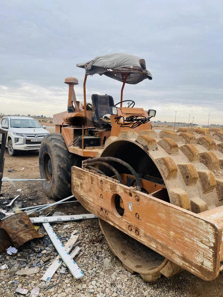 حادله للبيع مكينه كمنز 102 جاهز من كل النواحي مضخات هزاز مكاني ديالى بلدروز
***********
