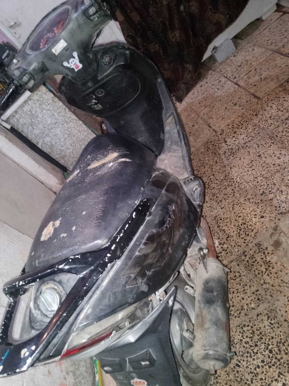 ماكس 140 للبيع محركه حلو خير من الله سعر 200 بيا مجال عنوان الاسكان بغداد واللي يحب معلومات على الواتساب هذا رقمي ***********
