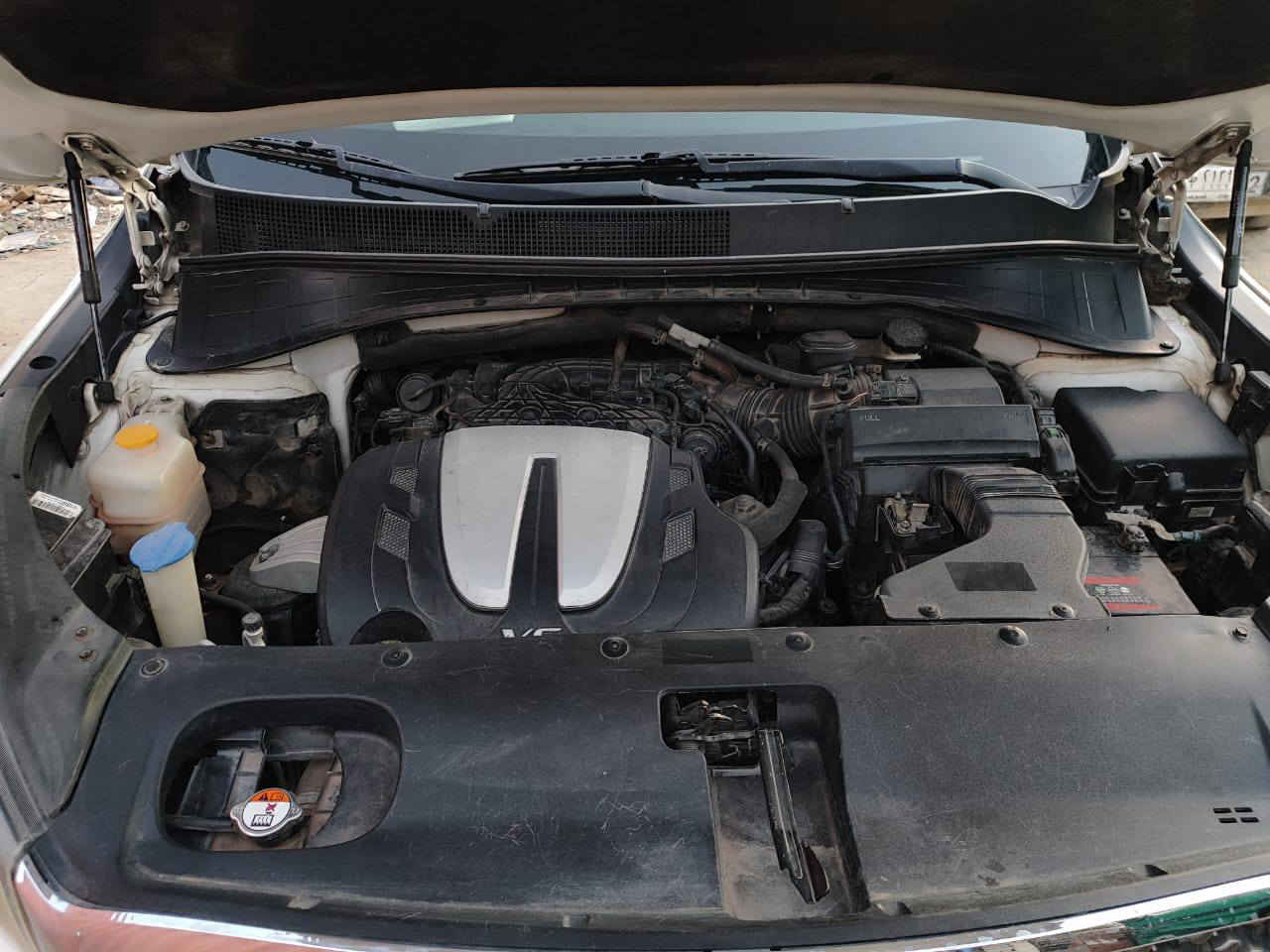 السلام عليكم 
سورنتو خليجي :
1:لون ابيض 
2:موديل 2016 
3: بانراما
4:اشاير بالمري+شفط
5: تبريد 3قطع
6:حساسات اماميه خلفيه
7:محرك 6
8:السياره 7راكب..
9:رقم بغداد الجديد 11تحويل ثاني يوم
والسياره حلوه ونضيفه  
مكان السياره بابل المدحتيه 
السعر (225) وبيها مجال اذا احب بعد اكثر واكثر تراسلنه خاص او تتصل ***********
