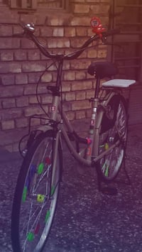 بيسكل بناتي البيع  مديل 2021  شركه سانتوس   لون مميز  العنوان بغداد ال...