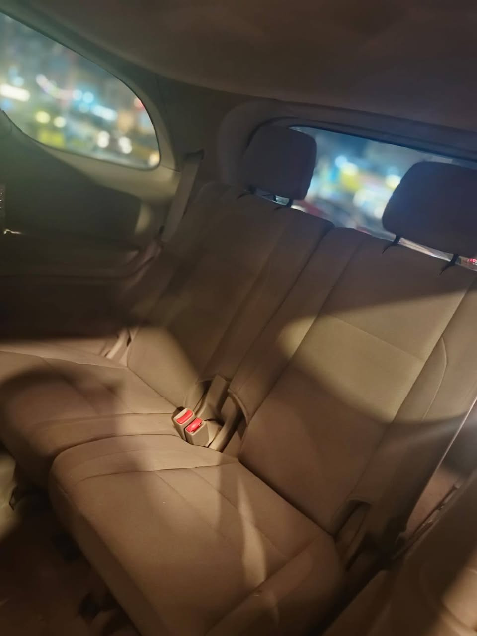 السلام عليكم 
دورنكو للبيع او مراوس (ادوات ادوات ادوات)موديل2012 
مكفوله من الحادث والكص والعشائر والسرقة والانتر بول 
المواصفات سبعه راكب
3 قطع تبريد 
داخل بيجي 
شاشه اندرويد
فور ويل 
تخم تاير جديد 
وصدر 
6 سلندر
مكاني بغداد الدورة 
السعر 88 وبيها مجال حك الجيه
للاستفسار (***********)
***********
