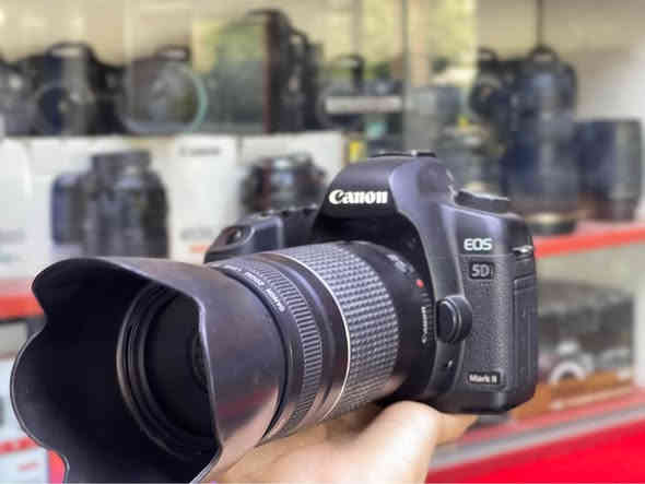 مركز شدن بغداد للكاميرات
العنوان بغداد / باب الشرقي / مقابل حديقة الامة
كاميرات مستخدمة و معدات تصوير 
تحويل فيديو الكاسيت الى فلاش او cd 
مونتاج فيديو
 الاستفسار التواصل على واتساب او اتصال
*********** بغداد
