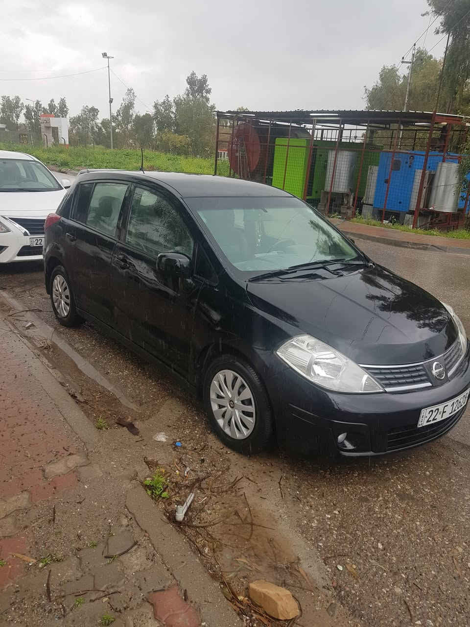 سيارة نيسان فيرسا موديل ٢٠٠٨ محرك وكير اوتوماتيك بشرط ،،الإطارات بحاله جيدة ونظيفة من الداخل،دهن محرك جديد مبدل،بيها ٣ قطع صبغ ،سنوية باسمي لنهاية ٢٠٣١،هزة جديده،رقم أربيل  العنوان كركوك،تلفون ***********،،،،السعر ٨٠ورقه
