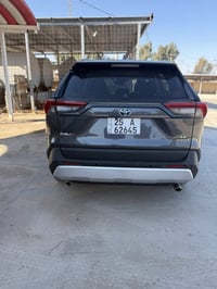 كامري ٢٥ • راف ٢٤ هايبرد • مرقمة