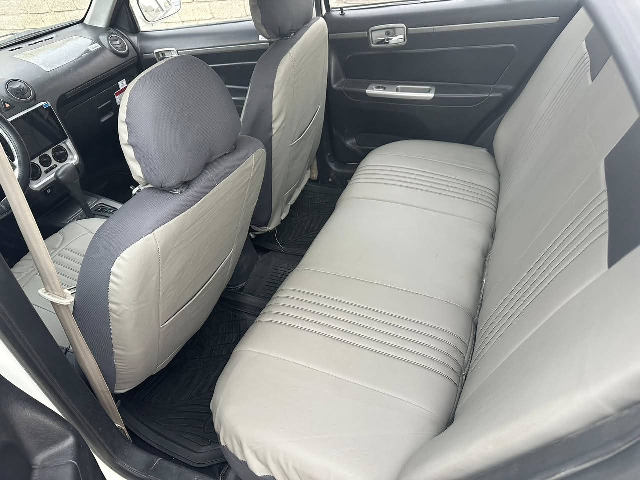 السلام عليكم سيكي 2012اول وجبه داخل اسود رقم نينوى كير مكينه كورله توماتيك تبريد تدفئه  بدون حادث مصبوغه جمالية طخم طخم تاير جديد 
الخاص مغلق 
***********
***********
