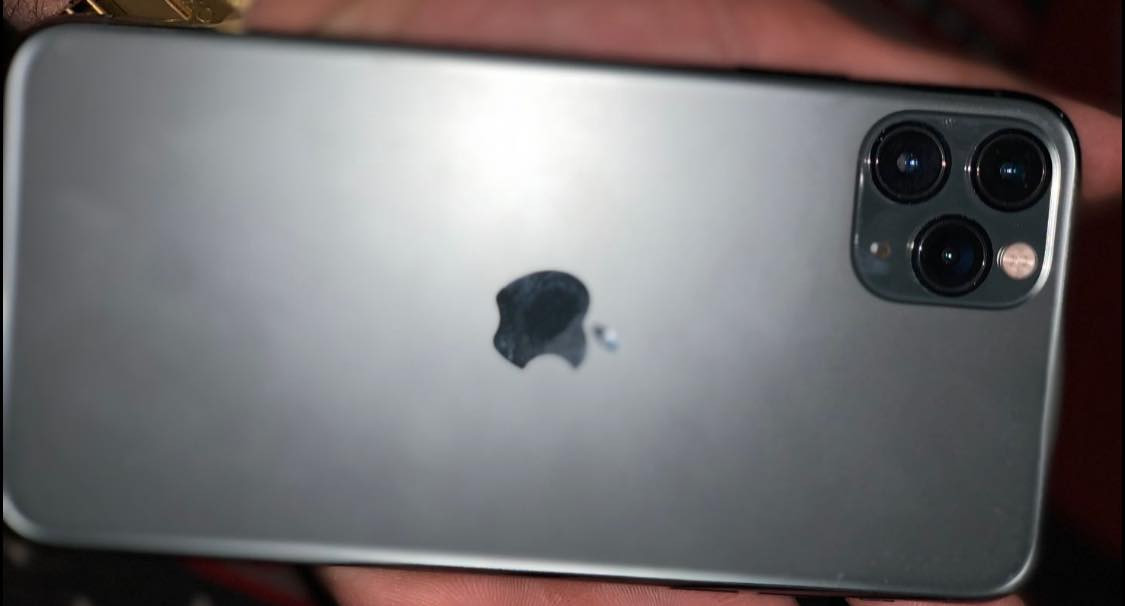 للبيع جهاز
11برو ماكس 
مبدل بطاريه وسماعه فقط وشرط اصليي 

شحن فول 🔋١٠٠ 
فيس ايدي ما يشتغل 

السعر  275  وبي مجال 
متواجد خاص


**إذا كنت صاحب هذا الإعلان وتريد حذفه لأي سبب، رجاءا أرسل رسالة إلى الدعم الفني**