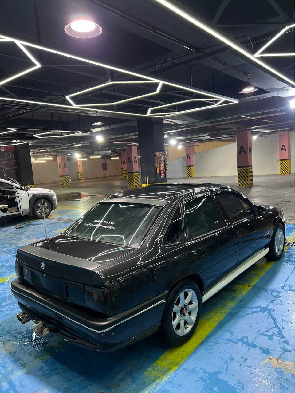 ماشااللە لە ماڵی هەموو لایەک
 رەشمار سفر یەکی هەموو حێراق🪬
شتی دانسقەو بیان و بڕ📦🧿
ڤیکترا بۆ فرۆشتن مۆدیل 1991 
130 هەزار کیلۆمەتری حەقیقی رۆشتوە بەشەرتی کۆمپیتەر
(مەکینە سەنی) مەکینە 18ی مەرخوب تازە کردومەتە مەکینە سەنی گێرحادی
لە دەحامی دواوە تا دەحامی پێشەوە کامل کراوەتە 95
سەنەوی ئەصڵی سەوز بە شەرتی ئەوەیات و مەفرەزە
گێر مەکینە سەرف دوکەل بوخار بەشەرتی هەزار فیتەر موس براوە وەرگەران بەشەرتی فەحسی وەستا
سەیارەکە بەبێ لێدرانە چەکوش بە گیانیەوە نیە
تازە سبوخ حام کردۆتەوە لەسەر ساخە دەحامی بۆ دەحامی بەشەرت
سەیارەکە کامل کامل جوانکاریم بۆ کردووە لەهیچی نەقس نیە ئەوەی تۆ لە ئەقڵتە بۆم کردووە
مواسەفات پاوەر ئەیبی ئێس سلاید شاشە ئایپاید ئاوێنە کارەبایی تەبرید  بلاجیکتۆر لیدی 18 پارچە 240 نەوح دەتوانی بیگۆری لایت حەدەسە زینۆن ئەلقە ٢٦٠ نەوح دەتوانی بیگۆری لەگەل سوکان سوراندن لایتەکەی ئەسوڕێت بەرزو نزم ئەبێت  بەگلایت کریستاڵ دەحامی 95 دۆسە ماسی شوارب باڵی سەر جام باڵی سەر سندوق دەبڵ گزۆز. گزۆز سپۆرت هۆکی بیلاد ئالێر کارەبایی لەگەل سویج بەرز دەبێتەوە بەرە دەرگاو تاخم کوشنی لۆک
سەیارەکە هیچی لەخۆی نەهێشتۆتەوە بەس ماشااللەی دەوێ
تەقەو رەقەو دارو بەردی بەشەرت 
تازە سێرڤس حامم کردۆتەوە رون و فلتەر و رونی گێریم تازە بۆ گۆریوە کلاج و حەینەی نوێیە 
کارەبایاتی کامل بەشەرت 
چوار تایەو ویلی لۆک لۆکی لەسەرو تازە خستومەتە سەری ویلەکان سبوخیشی نیە 
سەیارەکە هەتا بڵێی بێ مەسروفە یەک دینار مەسروفی تێدانیە 
بەس سویجەکە وەر ئەگری لێی دەخوری 
سەیارەکە هی ژێر خۆمە هی مەحرەز و شت نیە ٥ دەستە لای خۆم  
ماڵەکەم بەبێ منەت دەفرۆشم لێی بێ منەتم
تب سەیارەکە راگیراوە
تکایە هەموو شتێکم نوسیوە موشتەری بێزار م مەکە لەگەل رێزم
بۆ زانینی سحر پەیوەندی بەم ژمارەوە بکەن یان نامە بنێرە
*********** ڤایبەر - کۆرەک - وەتسئەپ
شوێن هەولێر أربيل, العراق
