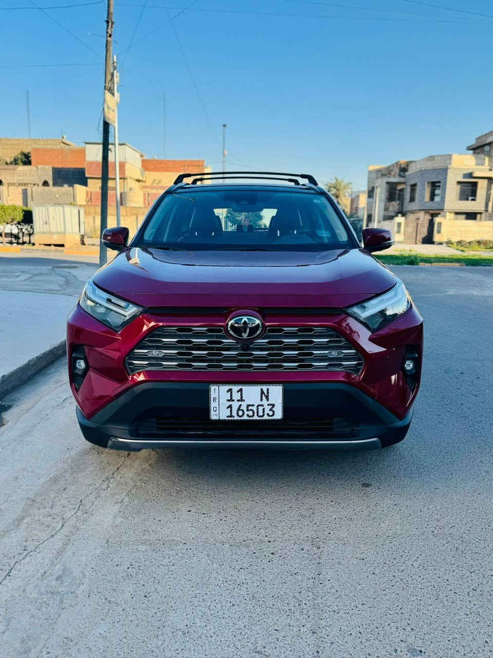 راف فول لمتد هايبرد 2025 
فول مواصفات 5 كامرات كشنات جلد حار بارد بانوراما وكل المواصفات بيها اعلى فئه بالراف فور 
الحادث موضح بالصور 
ماشيه ١٤ كيلو متر 
السياره باسمي رقم بغداد تحويل ثاني يوم 
السعر ٢٣٢ ورقه وبيها مجال 
العنوان بغداد الرصافه 
للاستفسار ***********
