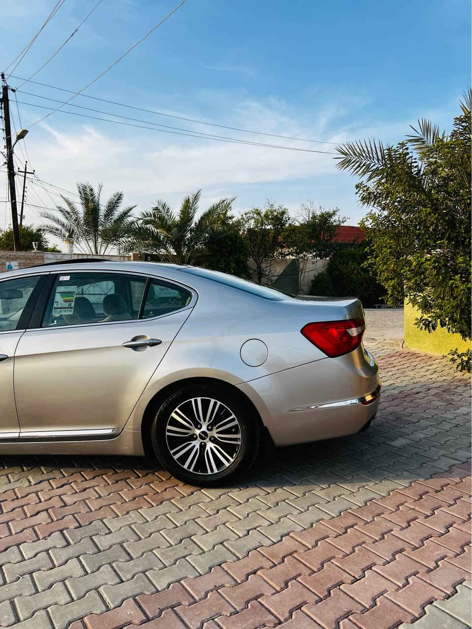 السلام عليكم
-كيا كادينزا 2014 خليجي
-مكفوله من الصبغ شرط السونار
-رقم اربيل دولي تحويل مباشر
-العـدّاد 131 الف كيلو
-محرك 6 سلندر بدون فتح بدون صوت راجز
-گير بحـالة ممتازة
-تخم تاير و تخم ويل جديد
-صدر امامي خلفي درايف شفت كله جديد
-المواصفات
•بانوراما•تحكم ستيرن جهتين•شفتات ستيرن•هاند بريك كهرباء•كشنات جلد و كهرباء•خزن ميموري•برده خلفية كهرباء•ستيرن كهرباء
-منظومة تبريد جديده
-لايت زنون زرع عدسات عالي ناصي
——-
📍صلاح الدين/الضلوعية
السـعر (138$) و بيها مجال
———
***********
*********** بلاد, صلاح الدين
