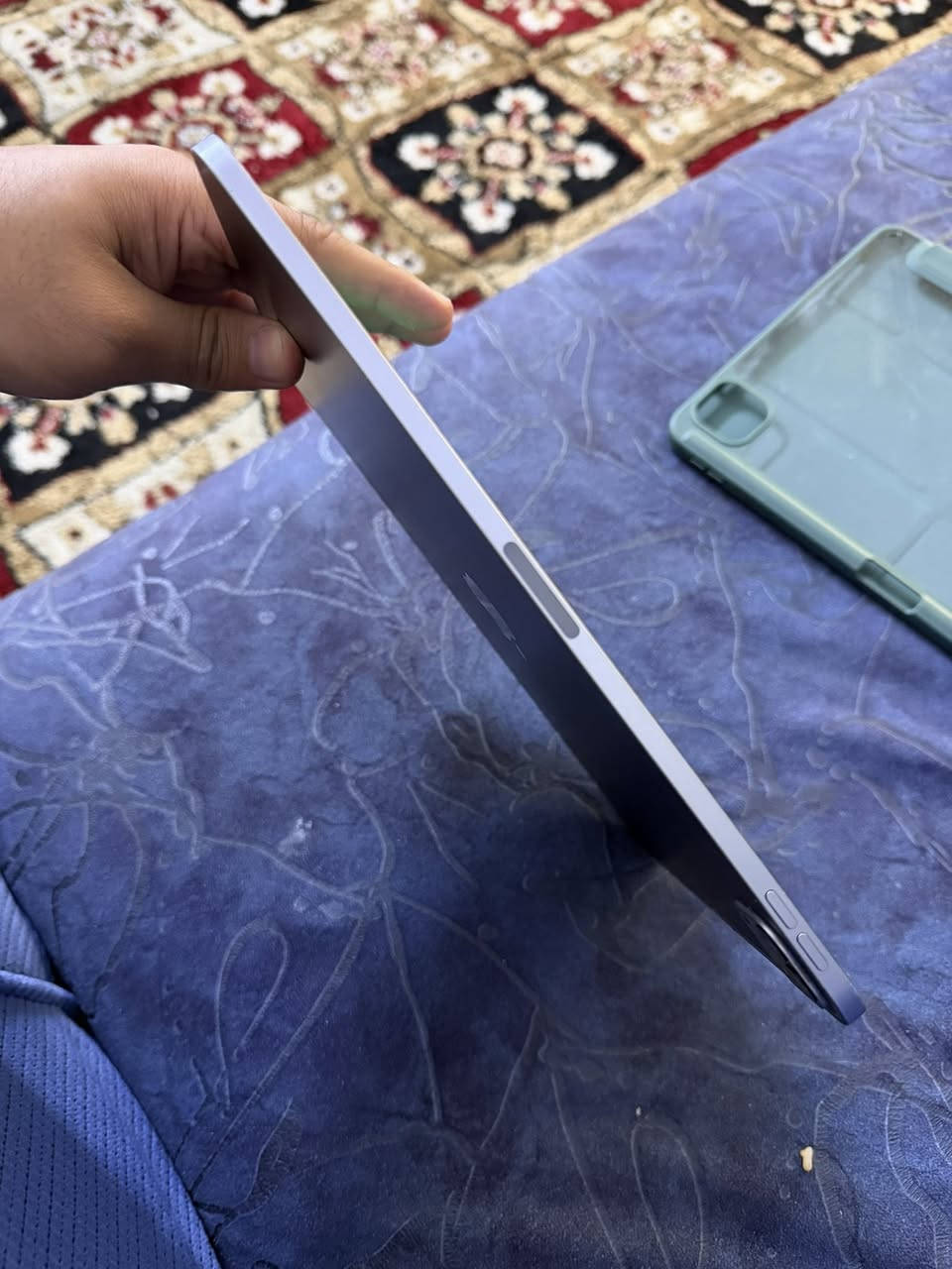 سلام عليكم ايباد m2 ذاكرة 128 الجهاز خير من الله نضيف واستخدام مال طالب يعني لا بوبجي ولا غيرها سعرة٦٥٠وبي مجال بي بس رصعة مبينة بلصورة ومامثرة ع جهاز مكاني بغداد مدينة الصدر للتواصل ***********الجهاز مكفول من الفتح ومن كلشي فحص حاسبة موجود بلصور
