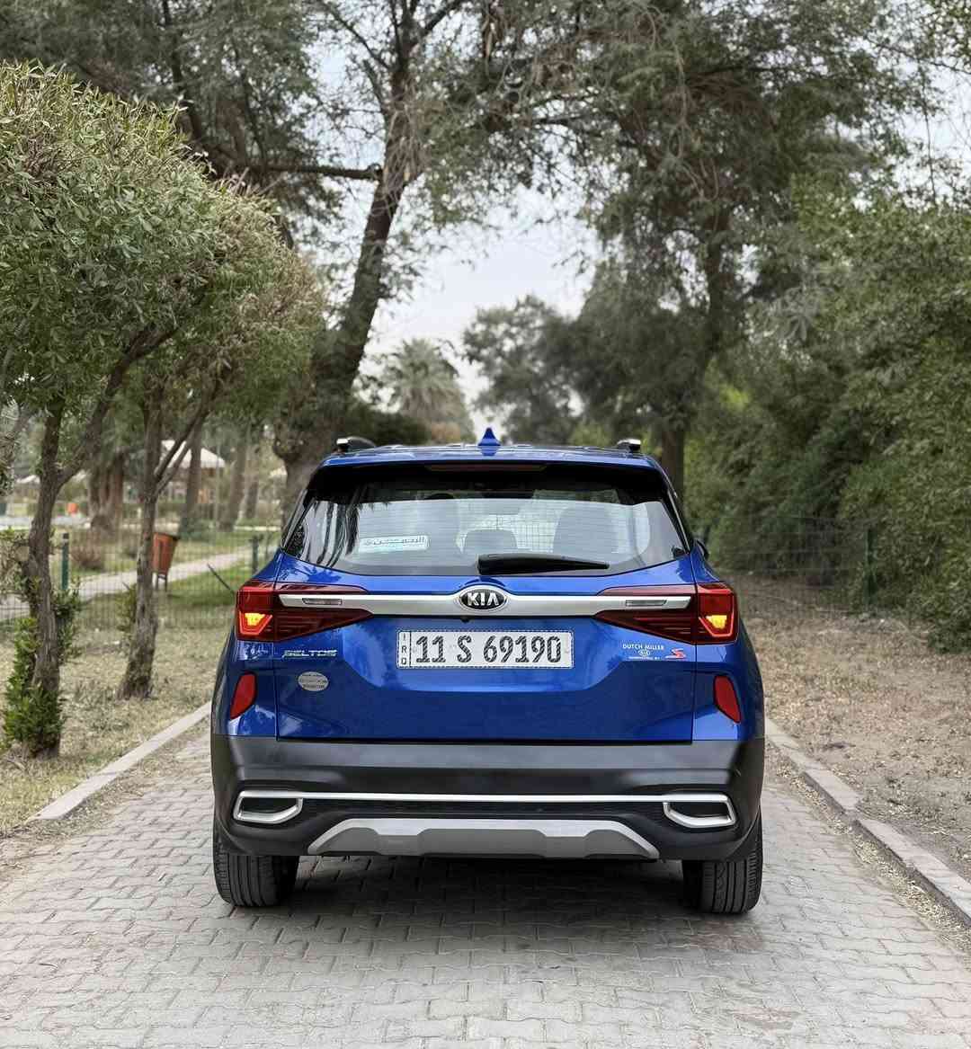 السلام عليكم
كيا سيلتوس S
موديل : 2021 
ماشية : 40 الف 
المواصفات 
شاشة 
كاميرا 
تحكم ستيرن جهتين 
كروز سرعة 
فور ويل 4*4
كشنات تدفئه 
المكينة 2000 دوش 
رادارات 
تحديد مسار 
قيادة ذاتية 
لد امامي 
بلوجكتور لد 
ويل كب كروم 
اشاير بالمري 
انظمة قيادة( SPORT. ECO )
(رقم بغداد الجديد مشروع وطني بأسمي )
الحادث : جاملغ امامي فقط . ( صور الحادث + السونار مرفق )
السعر : 139 وبيها مجال بسيط 
العنوان : بغداد الكاظمية قرب مرور الكاظمية معارض جكوك معرض الرحمن . 
للاستفسار 
عبدالرحمن 
 ***********
 ***********
