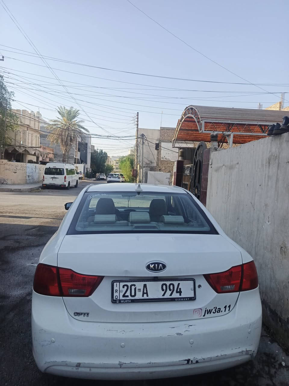 سياره اوبتما 2010امريكي
محرك دوش 2400
تدفه تبريد
محرك كير كوله بشرط
ترياك وين ميعجبك 
بيهه قطعه وحده مبدل فقط باب السايق 
بيهه مكانت صبق اني ابيع حزام 
سياره خير من الله 
سياره رقم نكليزي بسمي تحويل ثاني يوم 
السعر 100 وبيهه مجال حك الجيه 
عمي هذا الموجود كدامكوم امانت الله ورسوله ***********
