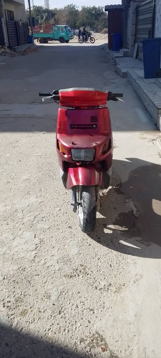 سلام عليكم ورحمه الله وبركاته عندي دراجة للبيع بيكم السعر 200 الرقم ***********

