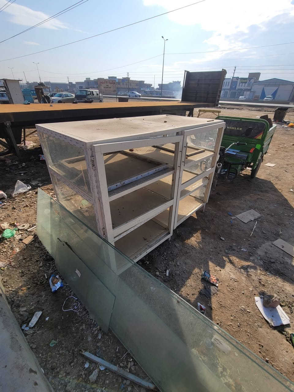 السلام وعليكم ميز بهذا الشكل يرهم حلويات ويرهم عرض 
١٥٠ الف فقط مكاني ابو غريب 
*********** متوفر وااتس
