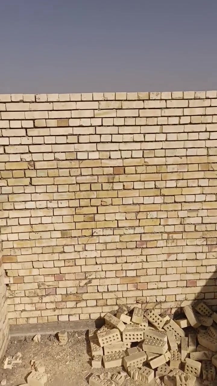 خلفه بناء شغل هندسي ولحمد لله متفرغ حالين اشتغل بكل مكان بابل تفضل ***********
