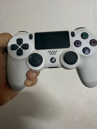 سلا عليكم جوستكات4 اصليات و3 تجاري اصليه ب15 وتجاري5 وقاعده تبريد بلي4...