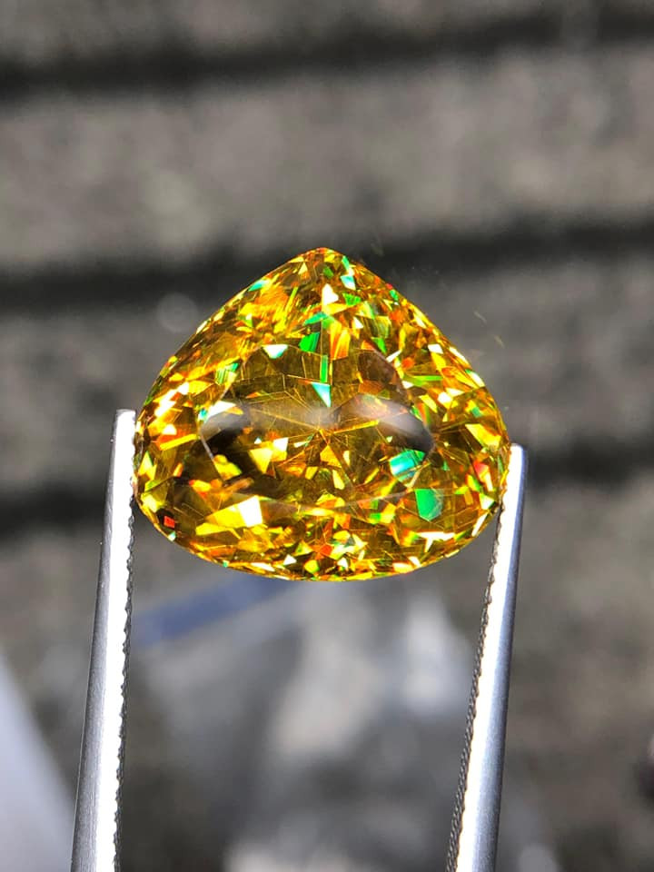 Beautiful Top Quality full fire 🔥 Natural Sphene available 
Weight: 14.15 carats 
Dimension: 15.5*14*10mm
Clarity: Eye clean 
Comment: Unheated /untreated 
..................
Worldwide shipping by FedEx, DHL and UPS 40$
Payment through PayPal, W Union, Money Gram, Ria and Direct Bank Account ...............
Location: Namak Mandi, Peshawar 
WhatsApp: +92345 1333092
DM me for more details? (SGS)
 𝑺𝒂𝒇𝒊 𝑮𝒆𝒎𝒔 𝑺𝒕𝒐𝒏𝒆 💎🌏s✈️🏠
.................
 #foryoupage #leadership #fyp #business #marketing #success #investing #😄🙂😁 #fypviral #viral @highlight


**إذا كنت صاحب هذا الإعلان وتريد حذفه لأي سبب، رجاءا أرسل رسالة إلى الدعم الفني**