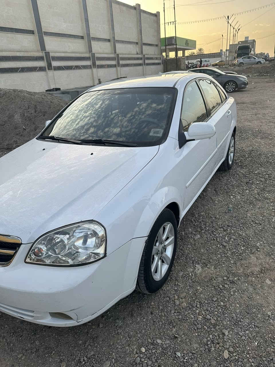 اوبترا 2010 للبيع بيهه ضربه بالباب خلف السايق مبين بالصور
السعر 85 ورقه رقم صاحب السياره *********** 
مكلف بالنشر
